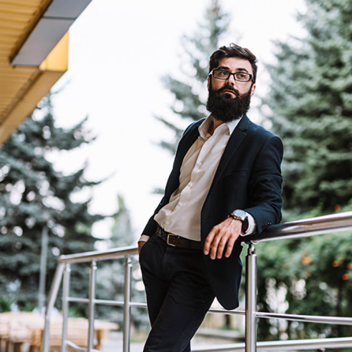 Mastering Smart Casual Dressing for Men